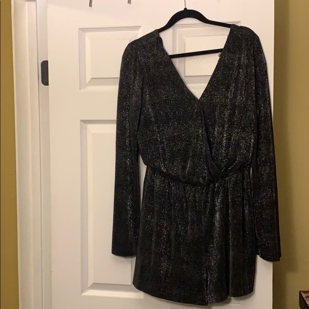 Perfect for NYE! Never worn